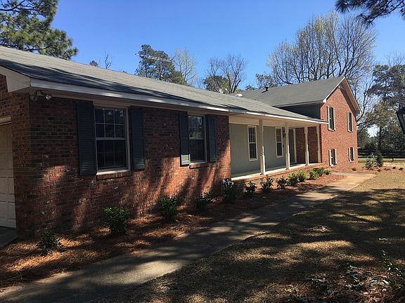 4th image of 2217 Hillsdale Dr