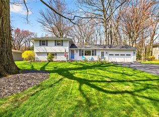 436 Brookwood Dr, Webster, NY 14580