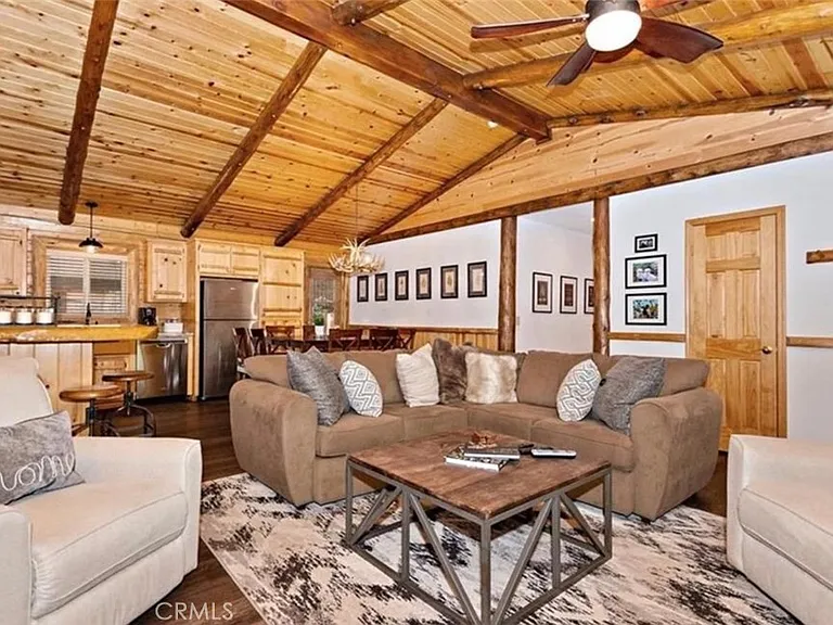 1793 Columbine Dr — Photo 8