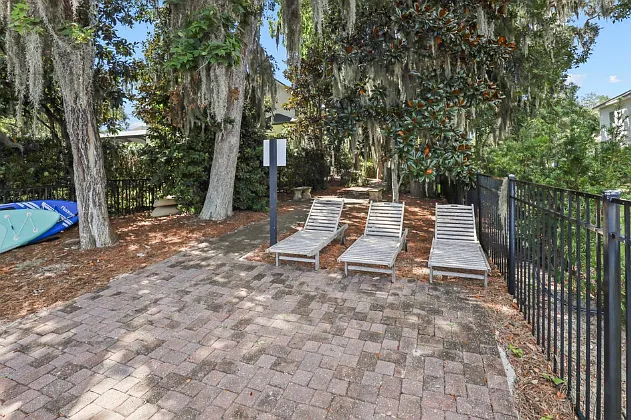 Lounge Area at Community Dock