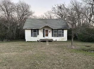 609 N Martin Luther King Ave, Wortham, TX 76693