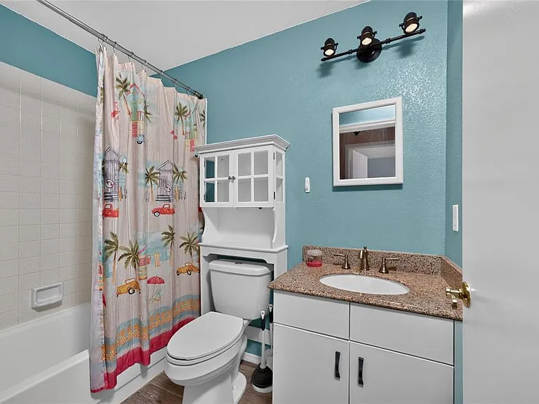 18407 Avon Ave — Photo 26