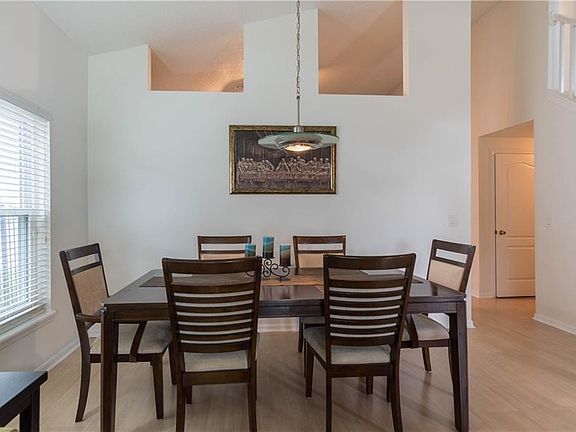 3rd image of 13711 Guildhall Cir