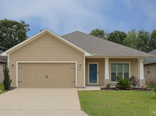 8339 New Orleans Ct, Navarre, FL 32566