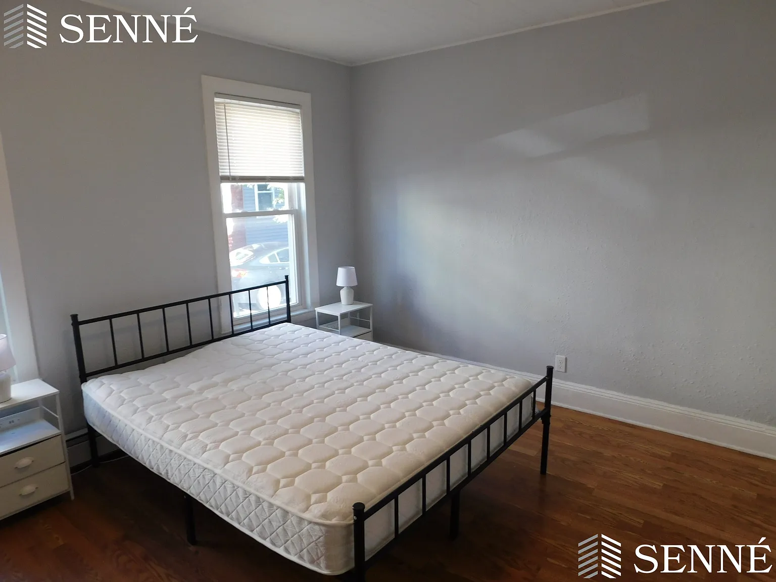 2 bed, 1.0 bath, 916 sqft, $2,800 — Photo 3
