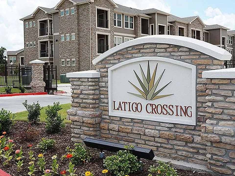 Latigo Crossing