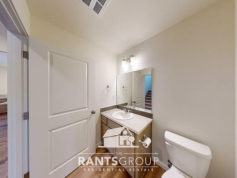 Forest Park Townhomes — Photo 26
