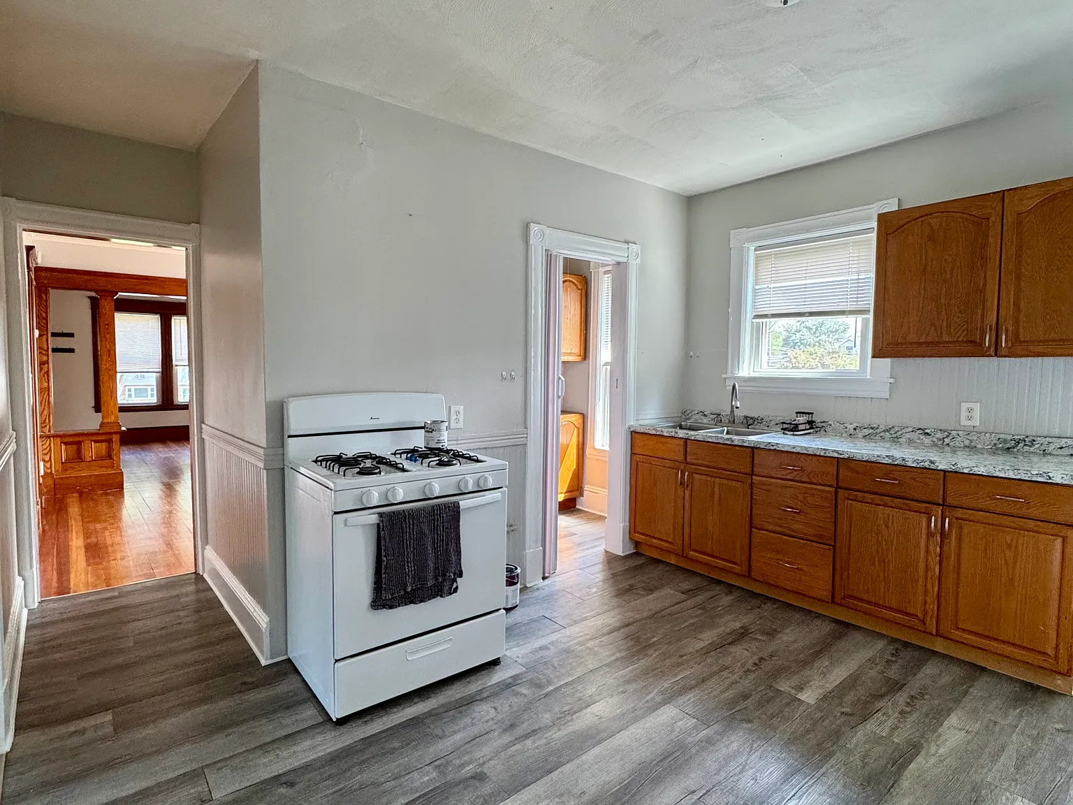 2 bed, 1100 sqft, $1,850 — Photo 3