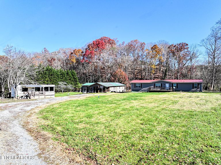 Listing photo 5