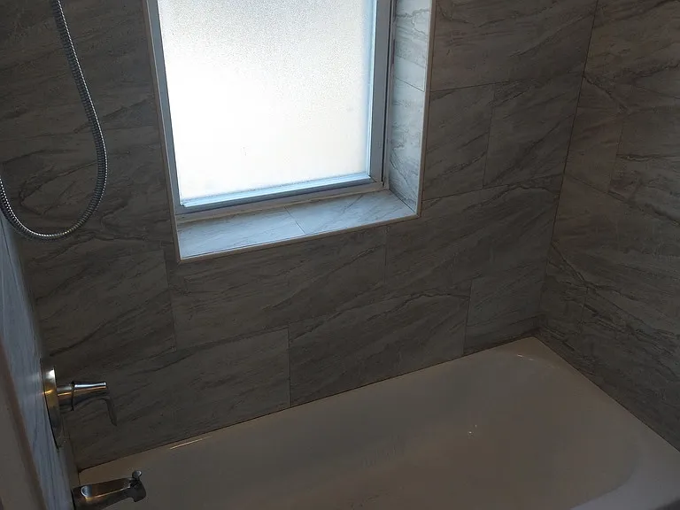 209 S Albany Ave #1 — Photo 6