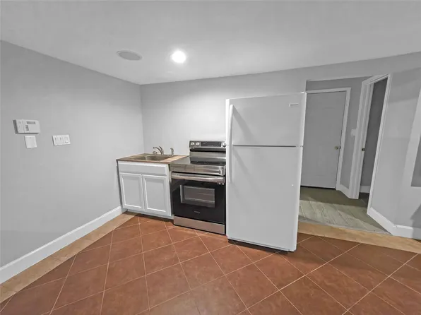 7013 Hemlock St, Houston, TX 77087