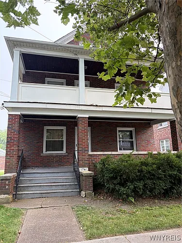 1761 Welch Ave #UPPER Photo 1