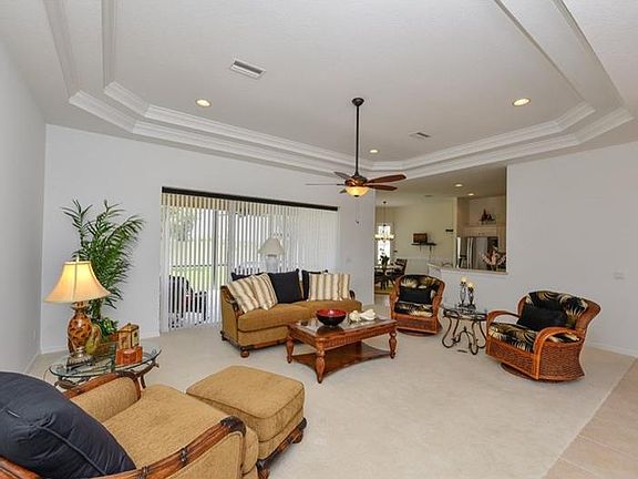 2nd image of 2880 Seasons Blvd