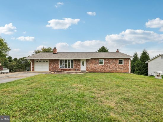 5833 Woodbine Rd, Woodbine, MD 21797