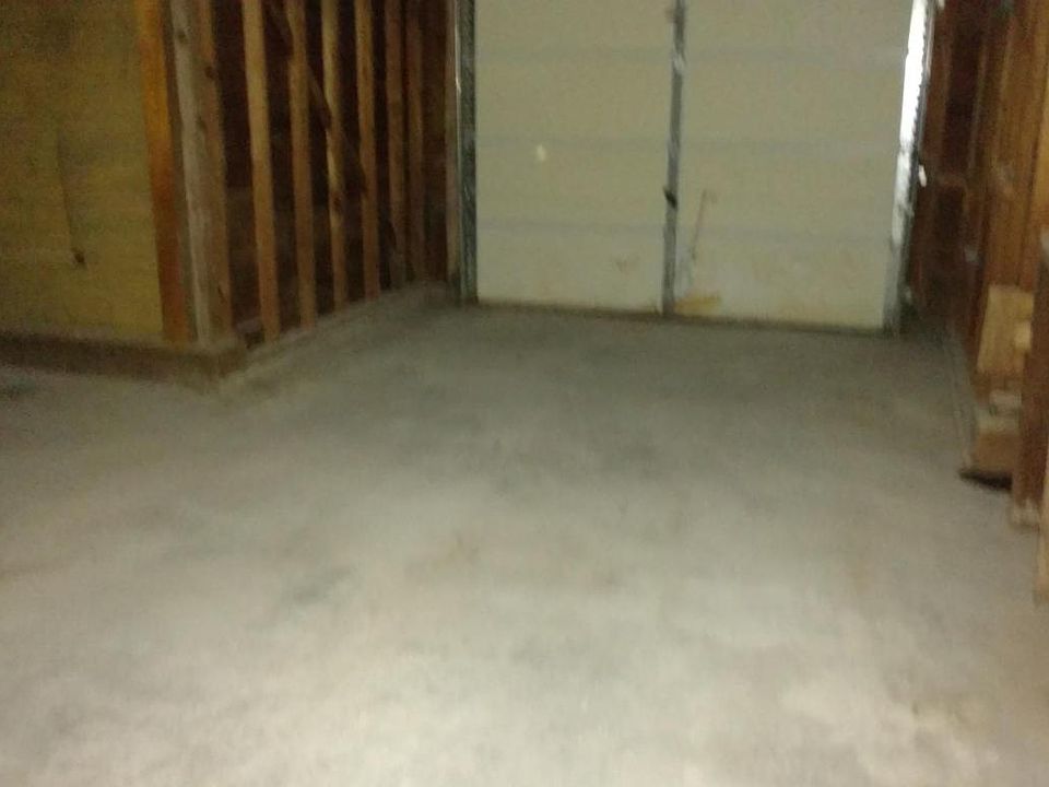 2nd image of 1529 E 515th Rd