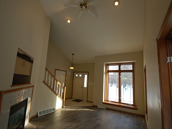 4th image of 1342 Haley Ct #1344