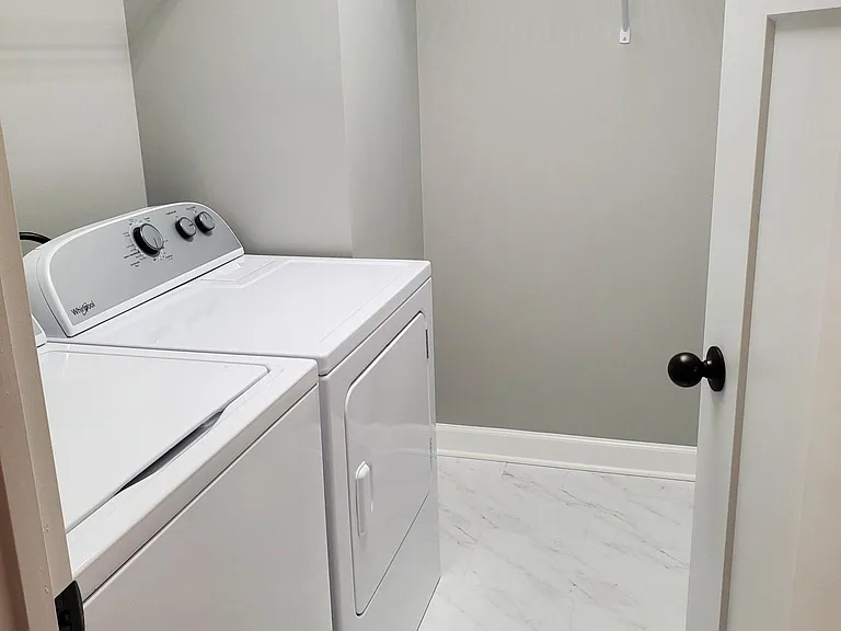 103 Seabiscuit Ct — Photo 9