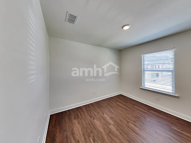 545 Summit View Ln — Photo 13