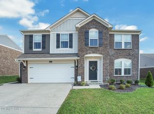 8605 Loyal Dr, Louisville, KY 40229