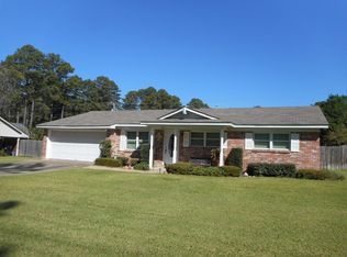 902 Herrington Dr, Springhill, LA 71075