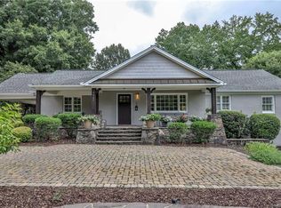 4221 Woodlark Ln, Charlotte, NC 28211