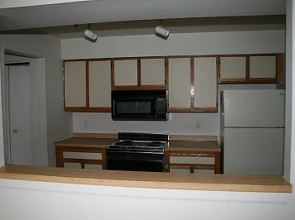 1513 Governor Cir, Wilmington, DE 19809