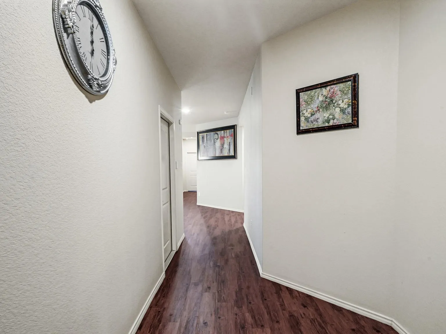 4 bed, 2.0 bath, 1812 sqft, $5,000 — Photo 4