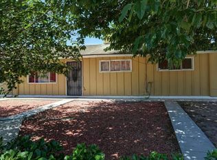 10519 Jenaro St SW, Albuquerque, NM 87121