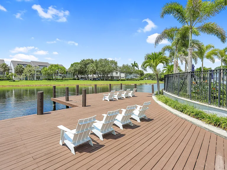 St. Tropez Townhomes & Villas — Photo 21