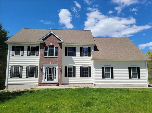 90 Pomona St, North Smithfield, RI 02896