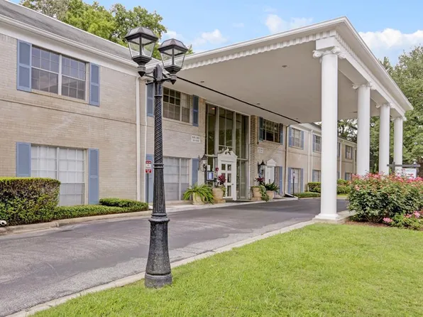 2600 Bellefontaine St #B18, Houston, TX 77025