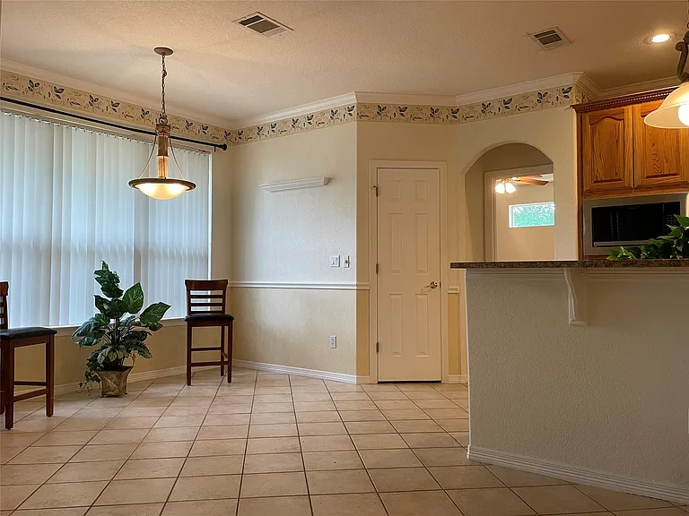 120 W Brazos Dr — Photo 8