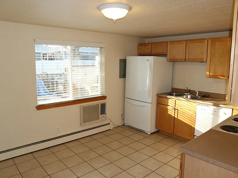 3195 Arnett St #1 — Photo 4