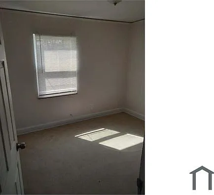 8321 Robson St — Photo 9