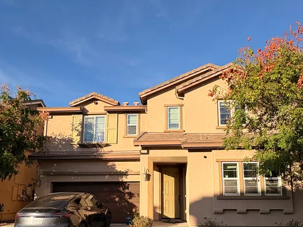932 Willow Bridge Dr, Folsom, CA 95630