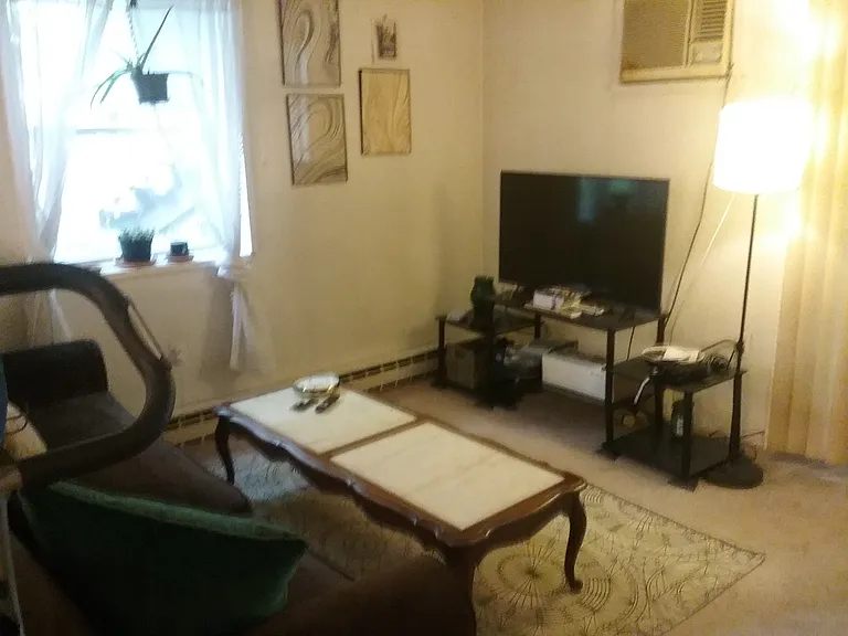 2076 Ulster Ave #2 — Photo 9
