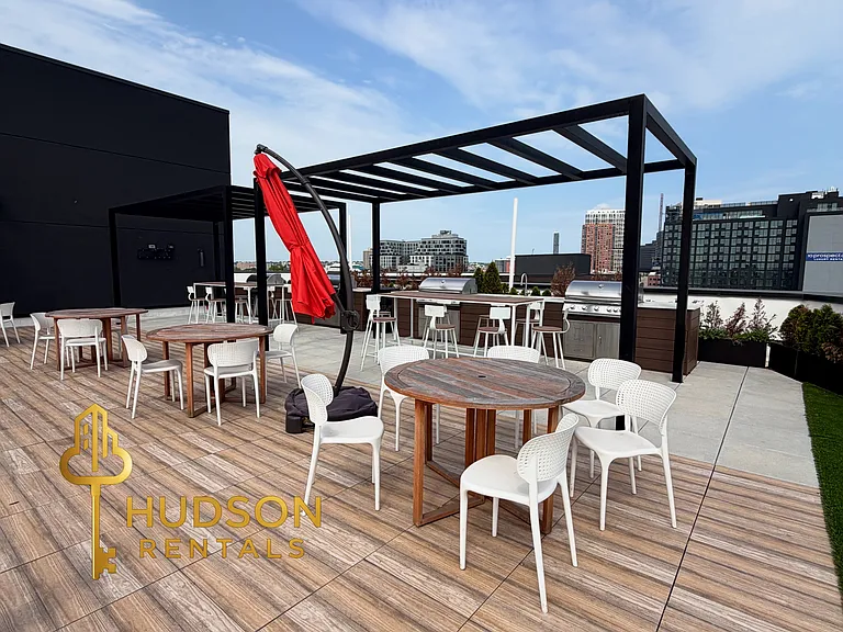 36 Madison St #416 — Photo 10