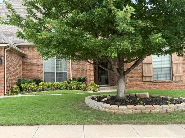 16605 Village Garden Dr, Edmond, OK 73012