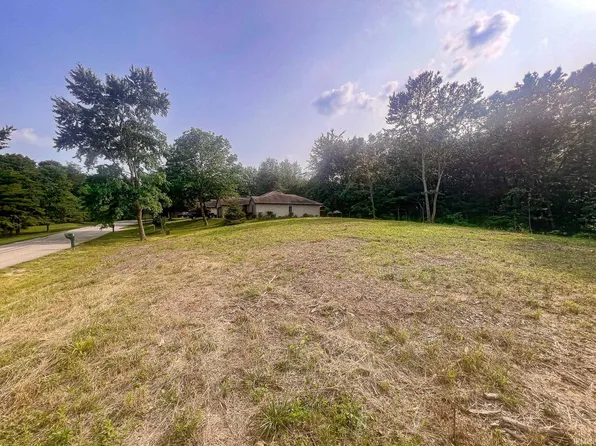 603 S Melchoir Dr W, Santa Claus, IN 47579