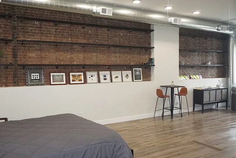 Studio, 800 sqft, $975 — Photo 3