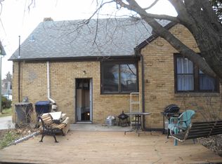 179 S McLean Blvd, Elgin, IL 60123