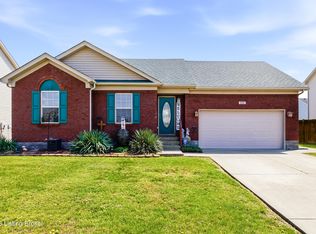 664 Oak Grove Blvd, Shepherdsville, KY 40165