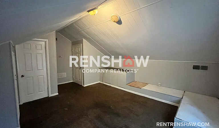 3761 University St — Photo 21