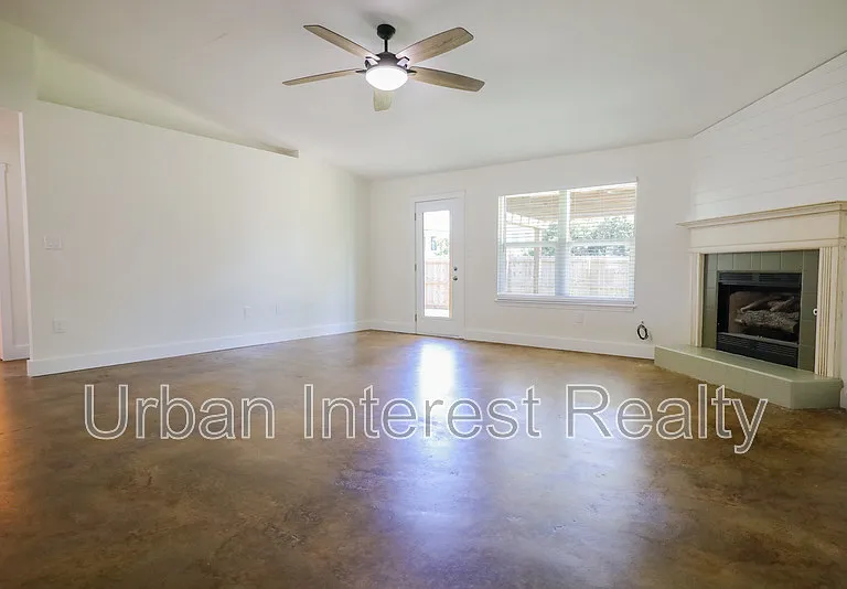 4658 Sunsail Cir — Photo 9
