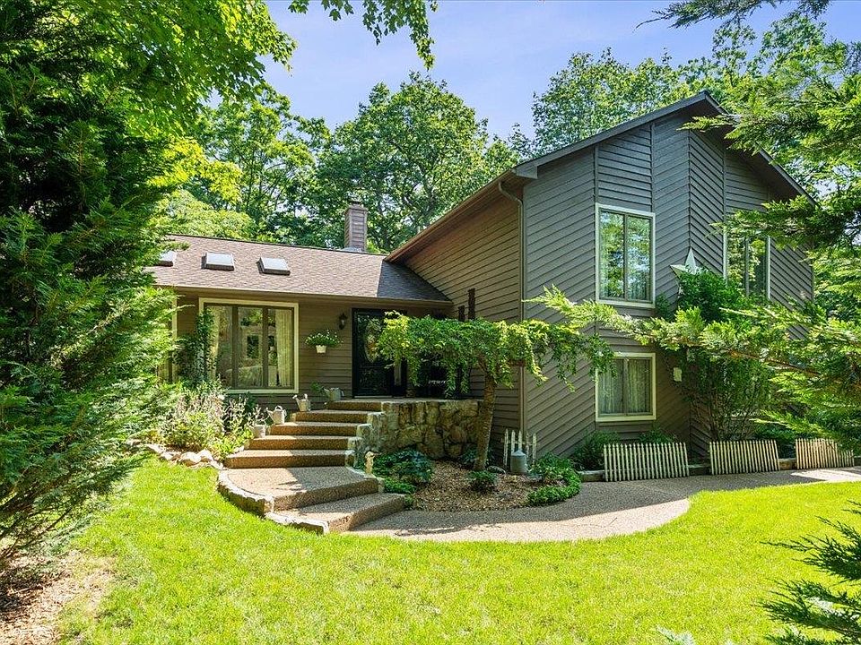 1st image of 133 Elk Ln