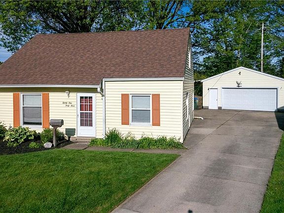 2nd image of 2143 Suncrest Cir