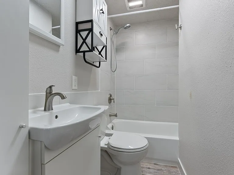 3812 R St — Photo 7
