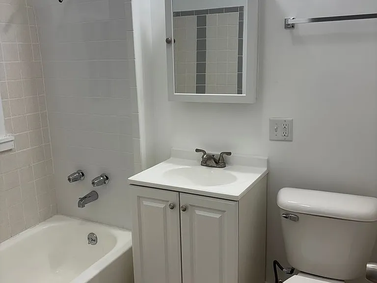 1007 N Lavergne Ave — Photo 11