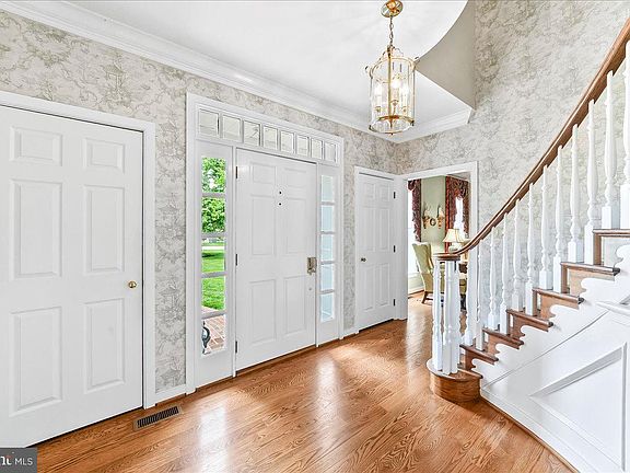 3rd image of 7 Bolingbroke Rd