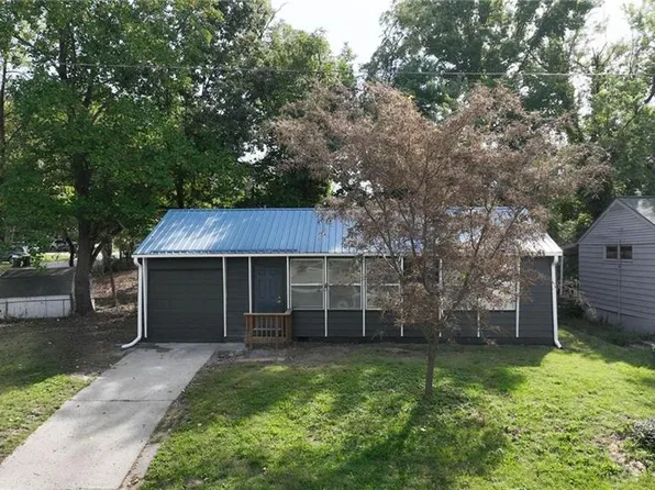 4617 N Troost Ave, Kansas City, MO 64116